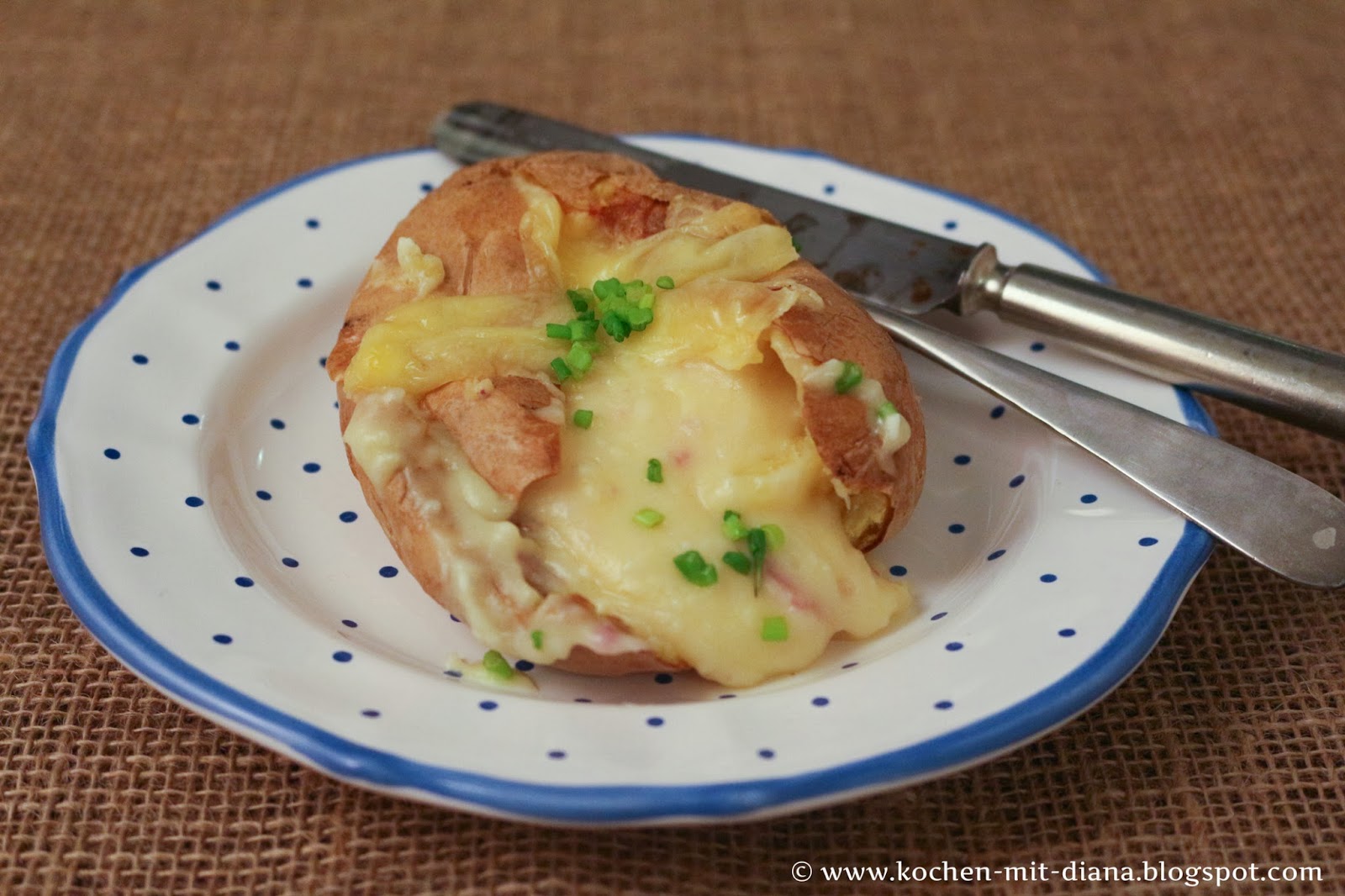 Bratkartoffeln in der Schale mit Feta Käse