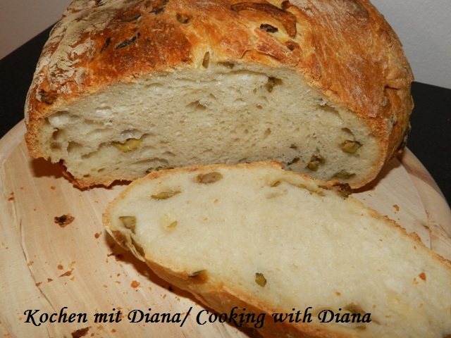 Brot mit Oliven