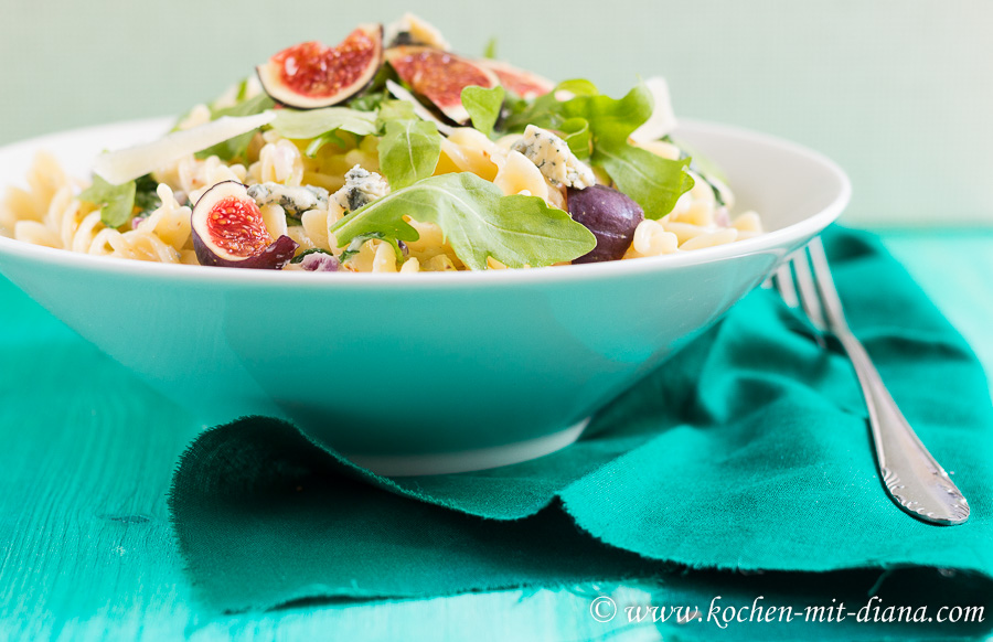 Pasta mit Gorgonzola und Feigen