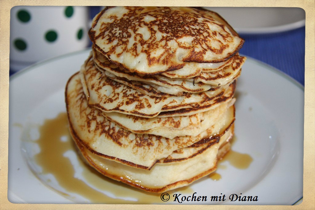 Minipfannkuchen mit Ahornsyrup