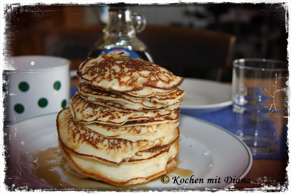 Minipfannkuchen mit Ahornsyrup