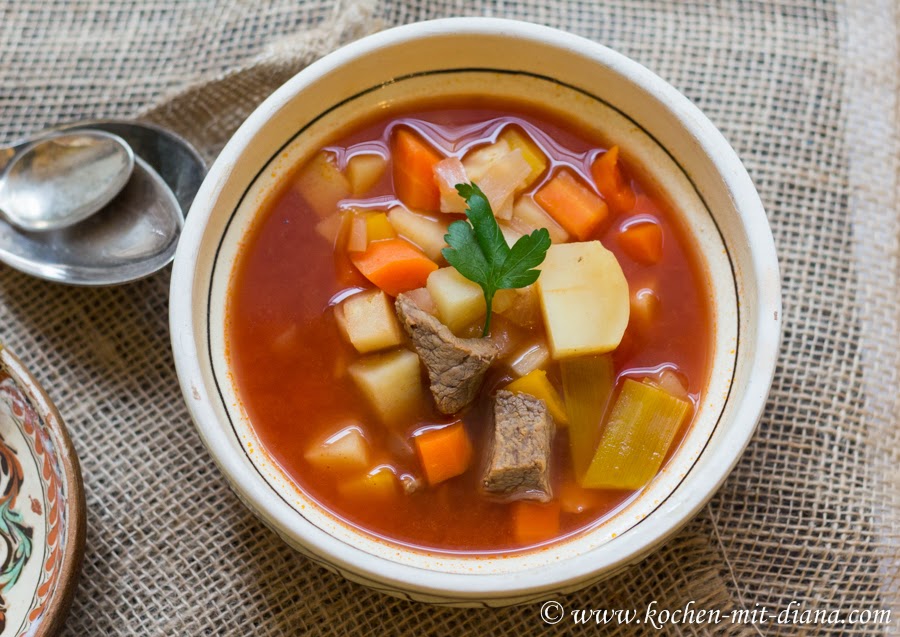 Rindsuppe – rumänische Art