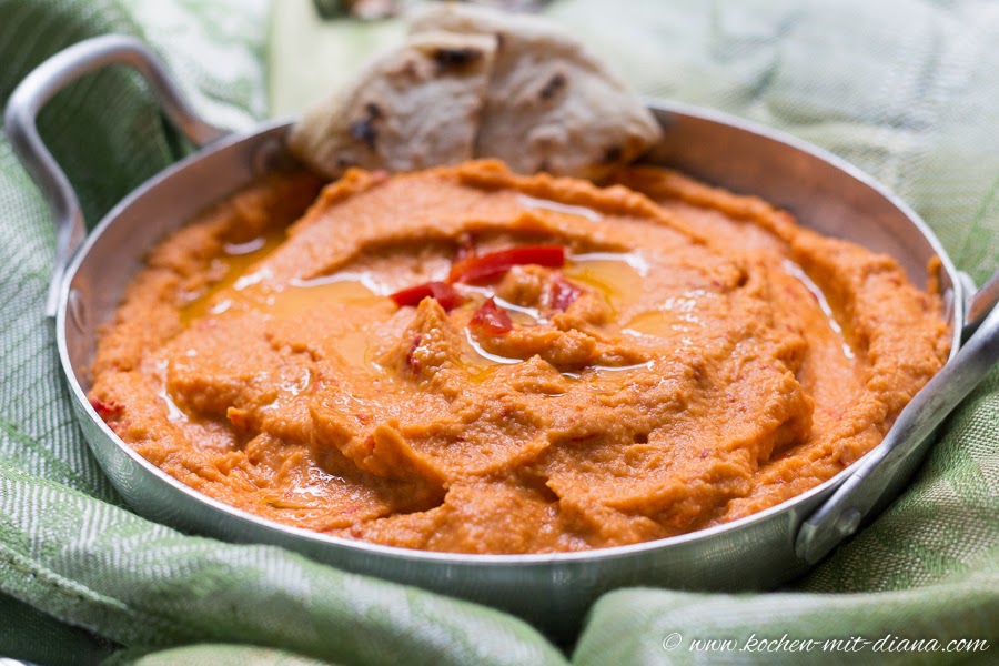 Humus mit gegrillte Paprika