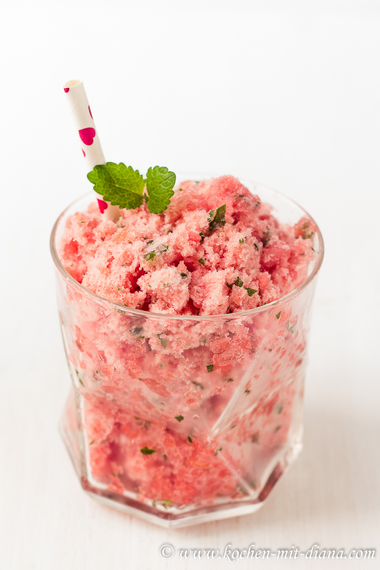 Wassermelonen Granita mit Minze