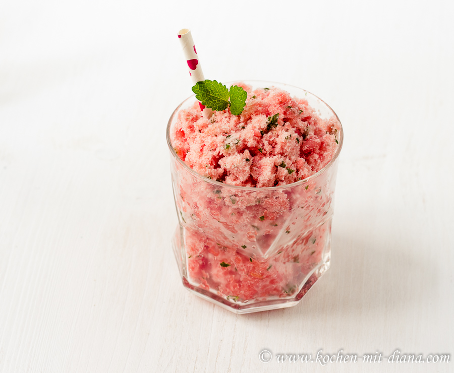 Wassermelonen Granita mit Minze