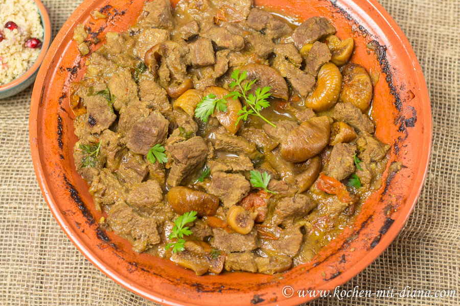 Beef tajine with figs and dates