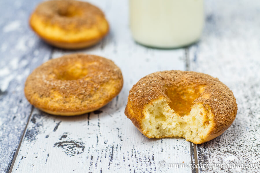 Einfache Rührteig-Donuts