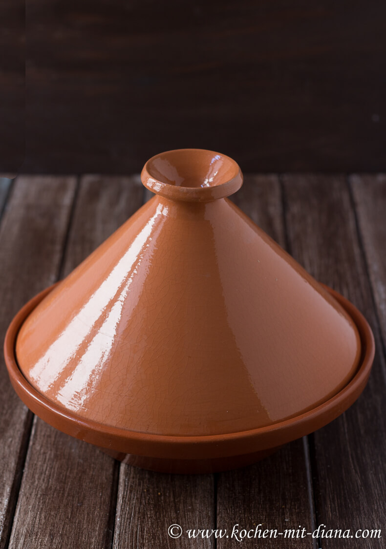 So-sieht-eine-Tajine-aus