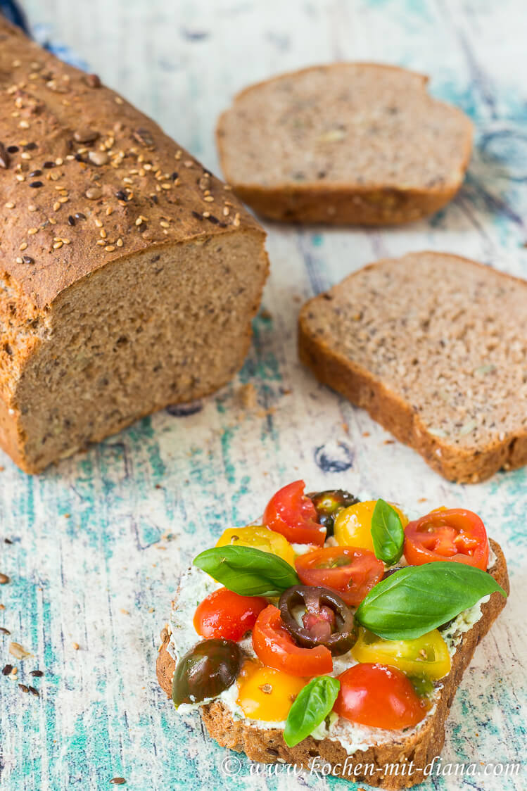 Fast spelt bread with grains