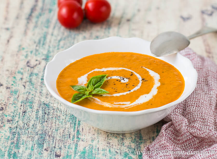 Tomaten-Basilikum-Suppe