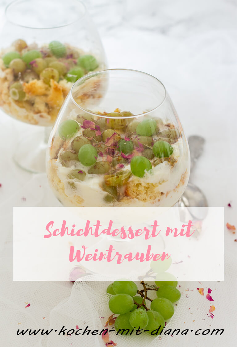 Schichtdessert mit Weintrauben