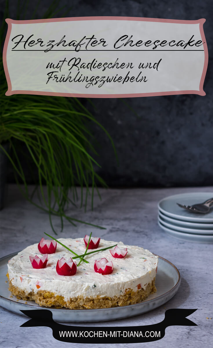 Herzhafter Cheesecake mit Radieschen und Frühlingszwiebeln