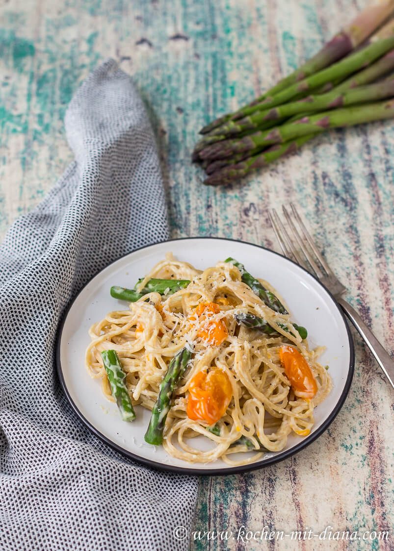 One Pot Pasta mit Spargel